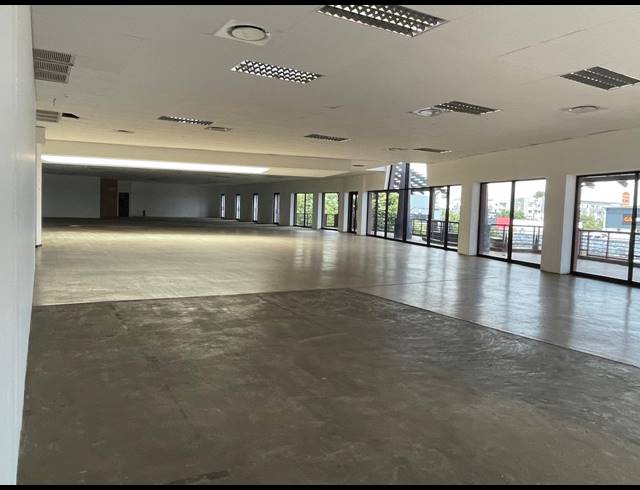 1,296M² OFFICE TO LET IN RIVONIA